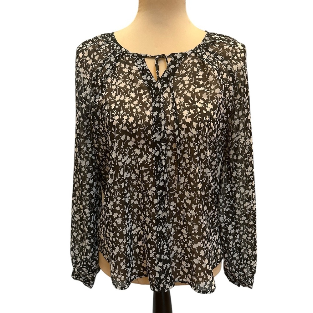 Old Navy Floral Keyhole Long Sleeve  Blouse